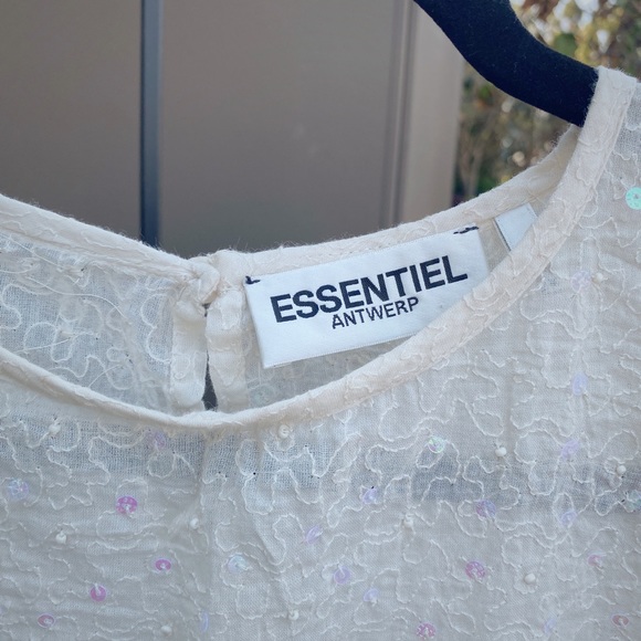 Essential Antwerp Sequin Ruffle Top NWT - Picture 2 of 5